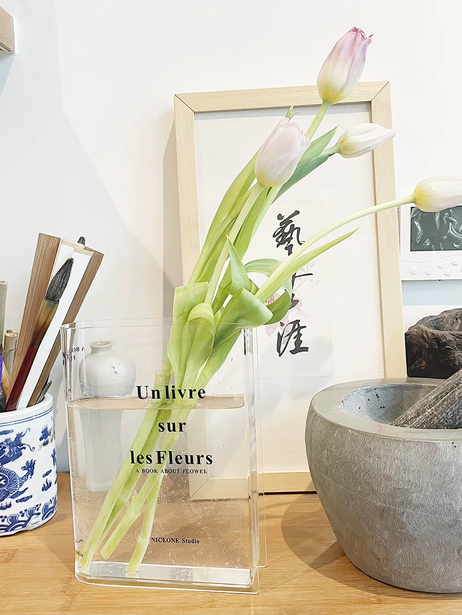 Clear Acrylic Flower Vase, Nordic Book Vase for Flowers, Office Desktop, Living Room, Home Decoration Gift