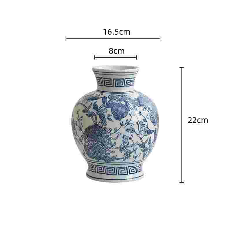 Blue and White Porcelain Chinese Vintage Vase Ceramic Handicraft Porcelain Bottle Flower Vase Home Decoration Accessories