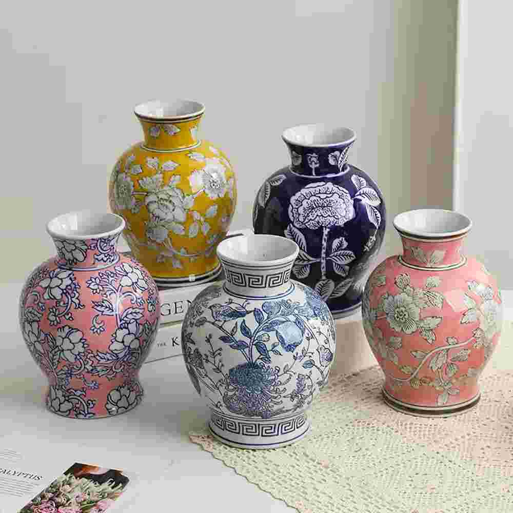 Blue and White Porcelain Chinese Vintage Vase Ceramic Handicraft Porcelain Bottle Flower Vase Home Decoration Accessories